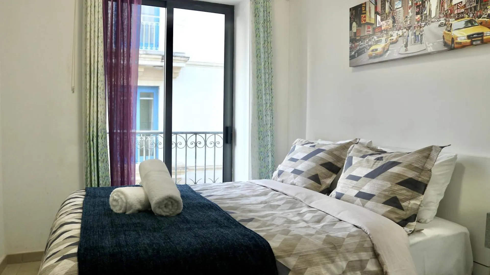 Convenient Location Double Bedroom Sliema 0*,
